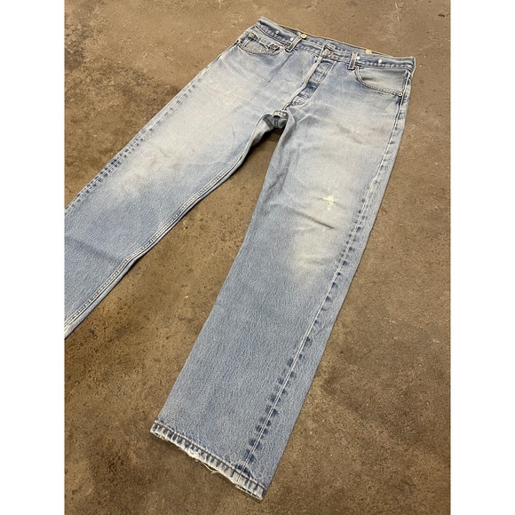 Levi's Light Wash Slim Straight Jeans - Picture 3 of 16